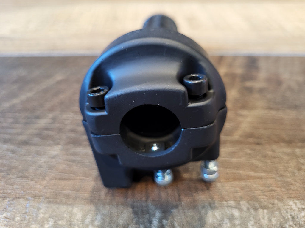 Tommaselli Daytona 2C Throttle. Black body, Tommaselli part number 0507.03-01, MG# 14603450 or MG# 17603400.