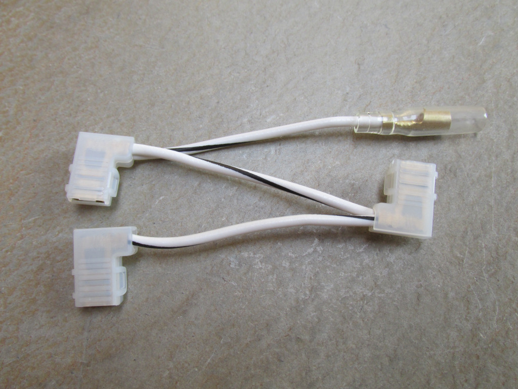 Indicator light interconnect.