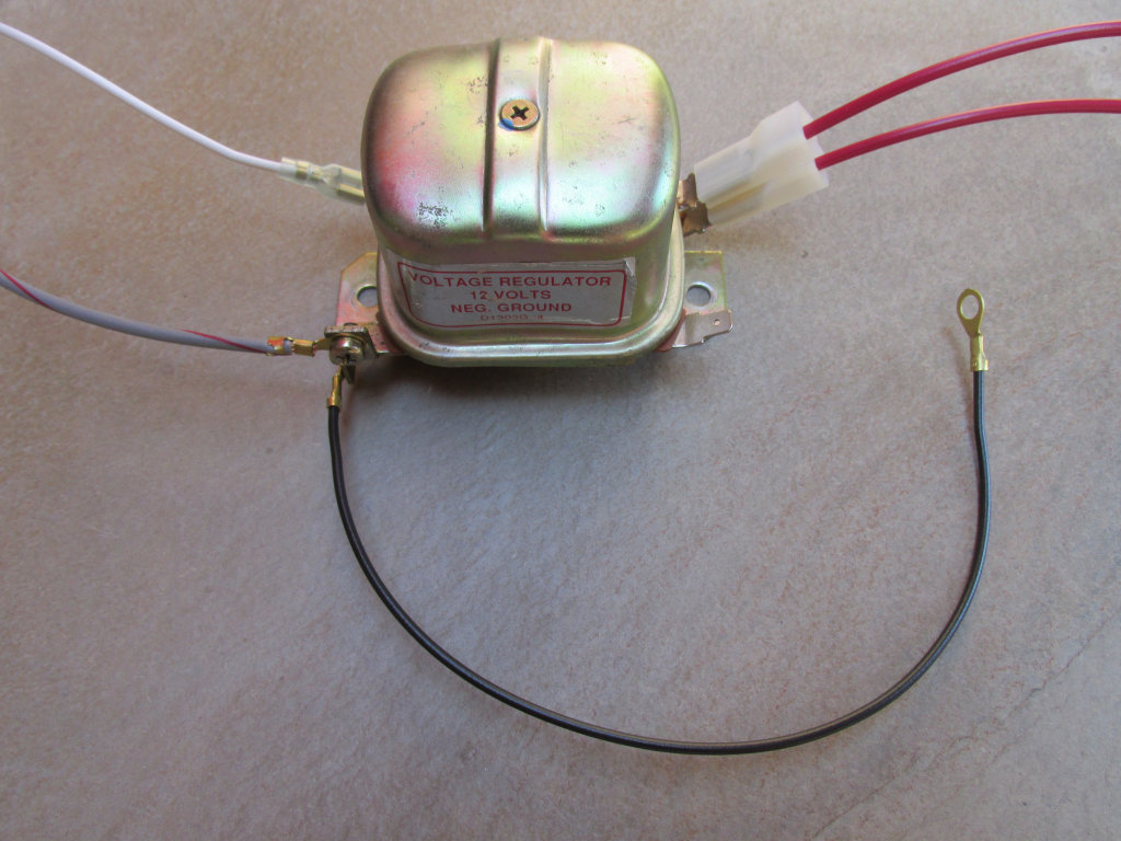 Aftermarket Bosch mechanical voltage regulator.